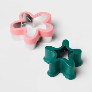 Sandwich Cutter - Cat & Jack™ Flower:
Stainless Steel, 1 Piece